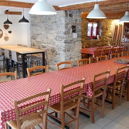 Gite La Maisonnee Sazos エクステリア 写真